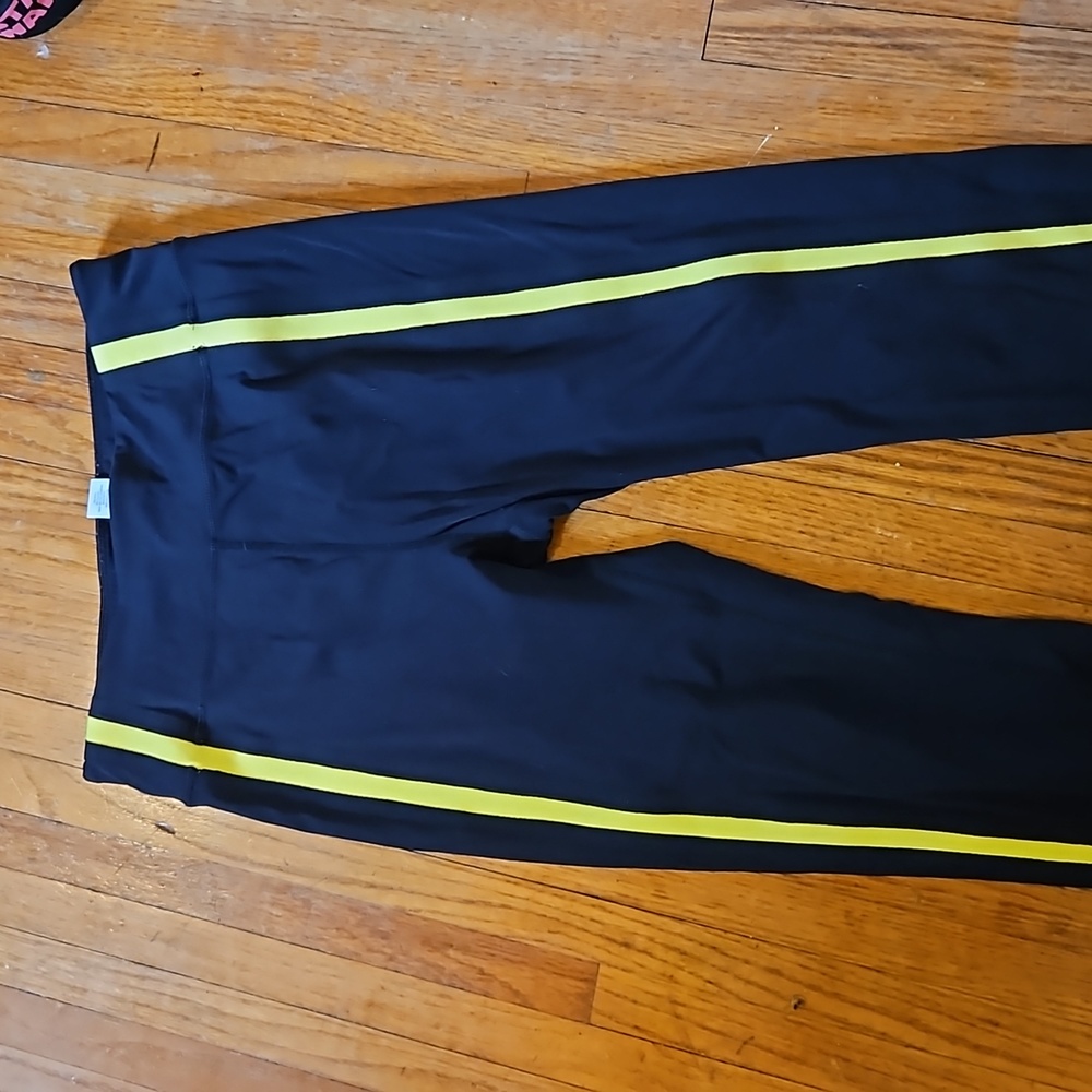 Zyia leggings
